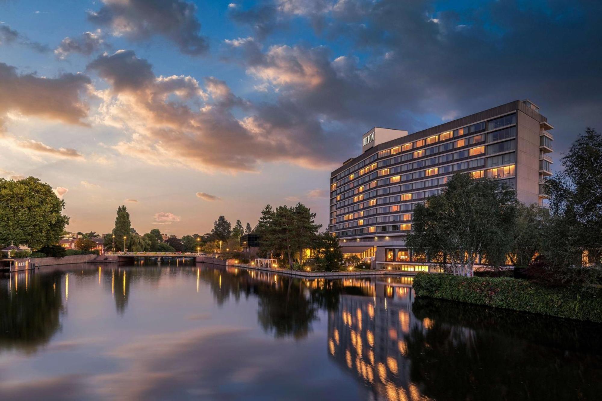 Готель Hilton Амстердам Екстер'єр фото
